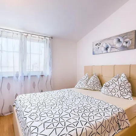 Radic Apartment *